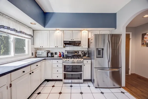 $449,999 | 188 Washington Street, New Bedford, MA 02740