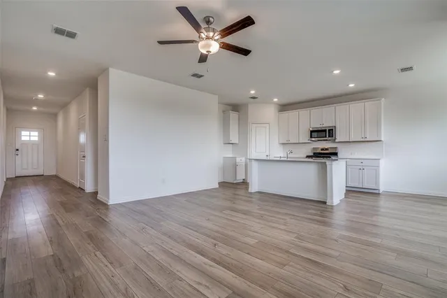 $2,495 | 4001 Kaufman Court, Little Elm, TX 75068