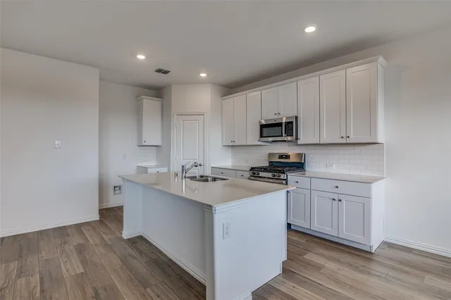 $2,495 | 4001 Kaufman Court, Little Elm, TX 75068