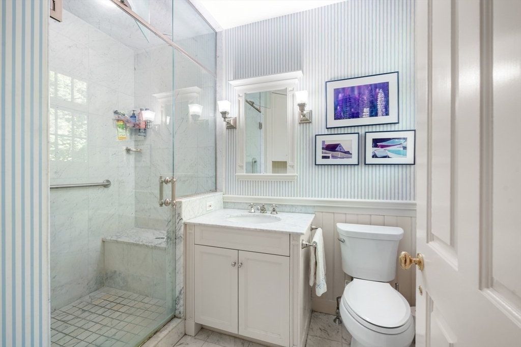 198 Clyde Street Brookline, MA 02467 - Photo 16 of 33