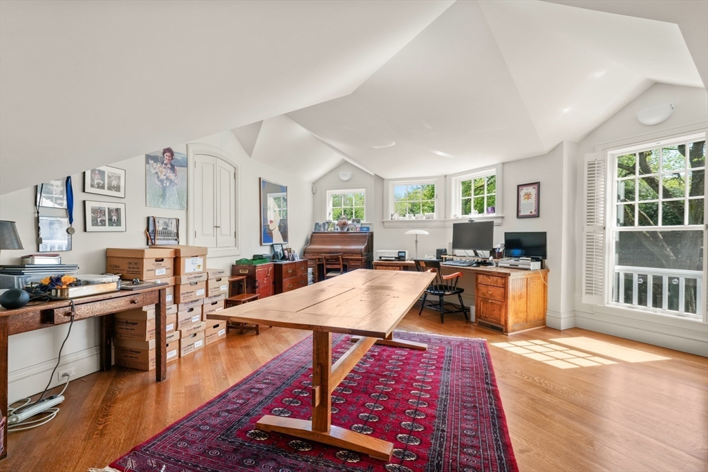 198 Clyde Street Brookline, MA 02467 - Photo 21 of 33