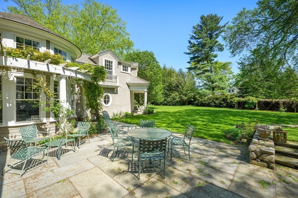 198 Clyde Street Brookline, MA 02467 - Photo 24 of 33