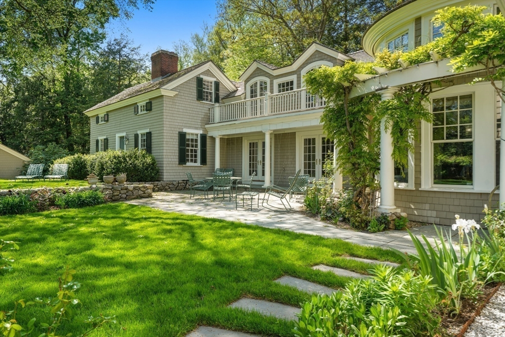 198 Clyde Street Brookline, MA 02467 - Photo 25 of 33