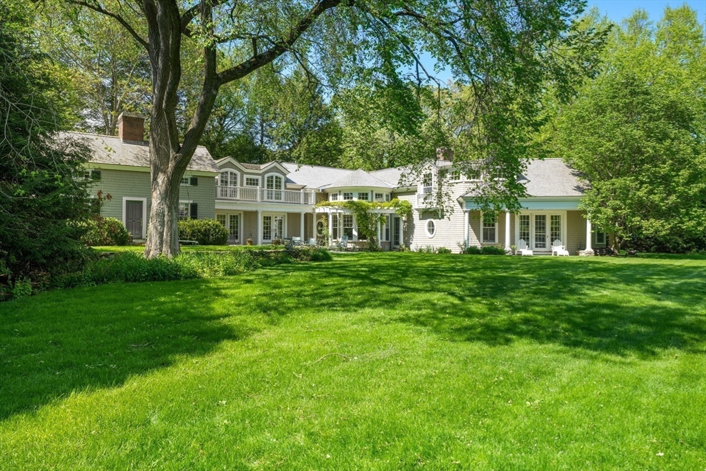 198 Clyde Street Brookline, MA 02467 - Photo 33 of 33