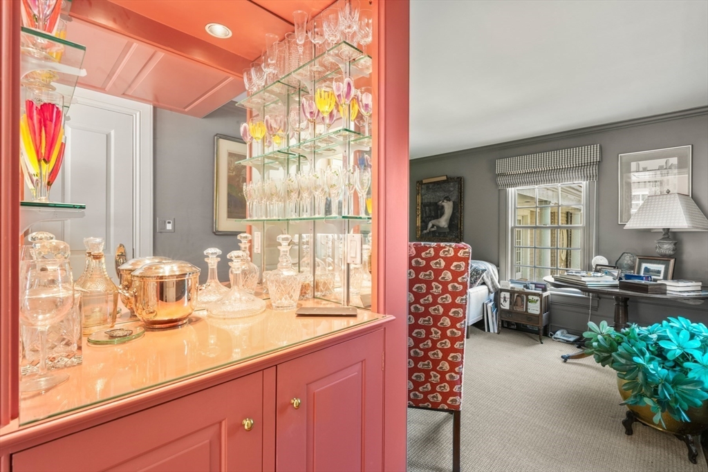 198 Clyde Street Brookline, MA 02467 - Photo 5 of 33