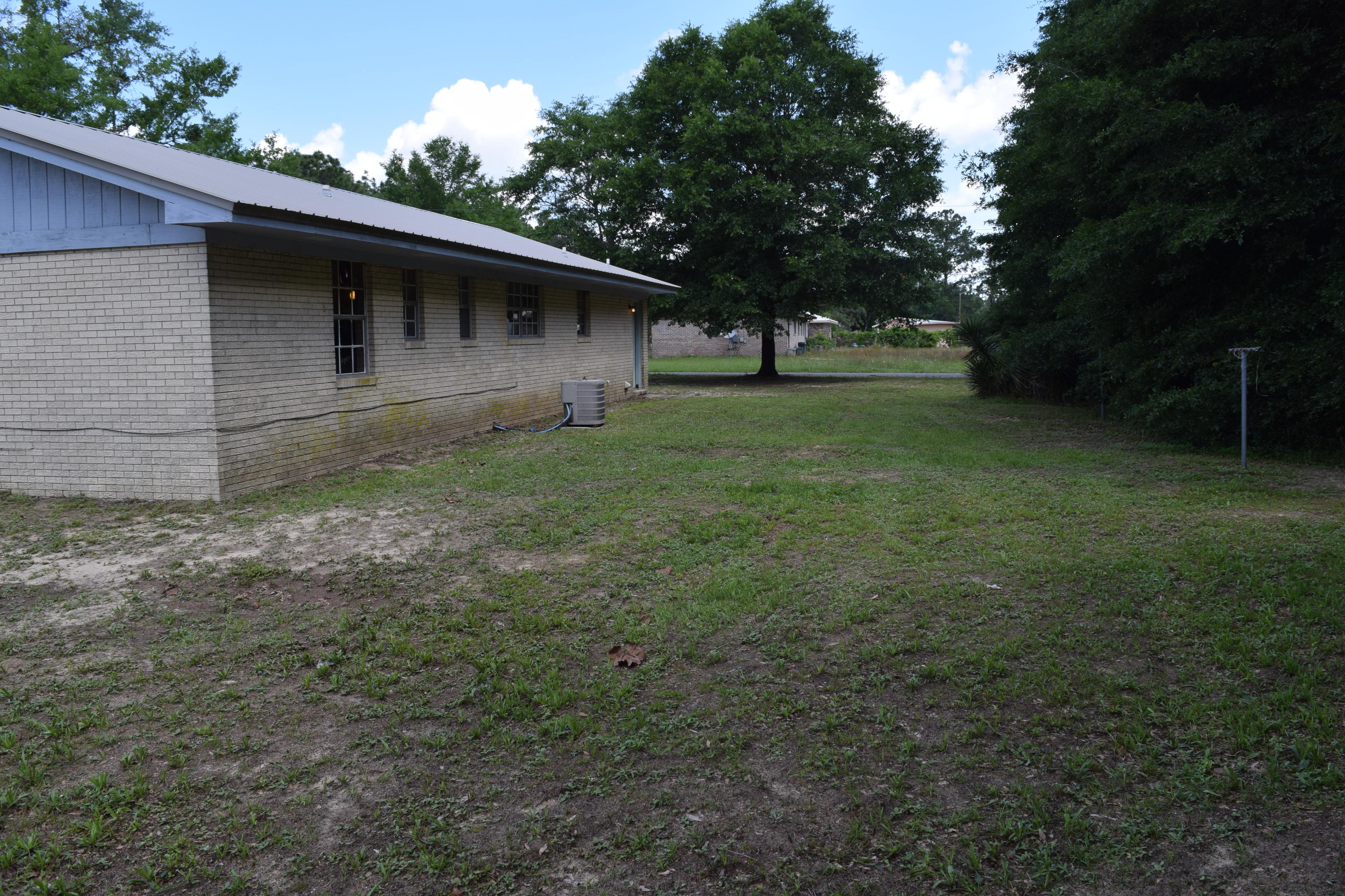 303 South Norwood Road DeFuniak Springs, FL 32435 - Photo 4 of 17 Gallery Image 4