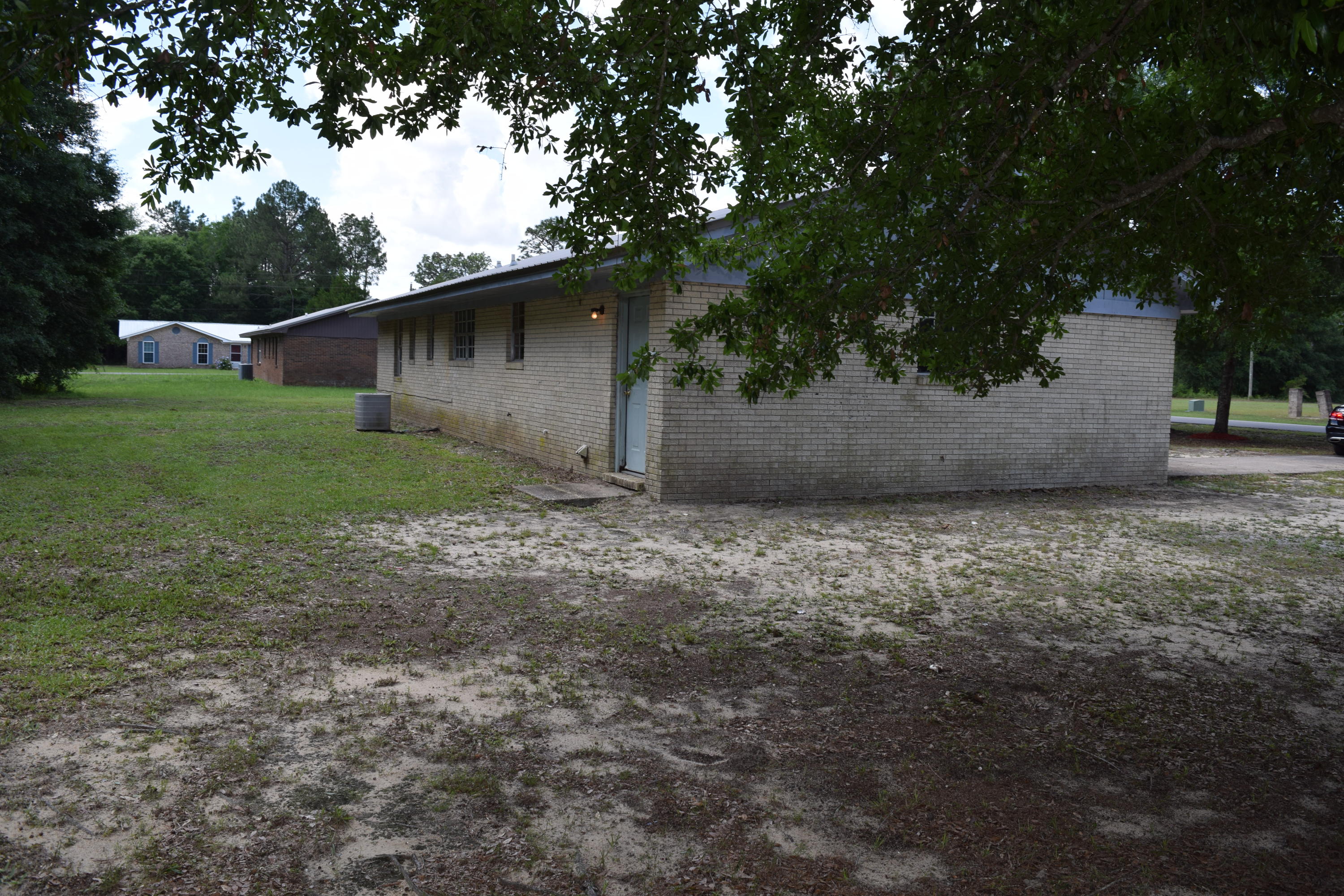 303 South Norwood Road DeFuniak Springs, FL 32435 - Photo 5 of 17 Gallery Image 5