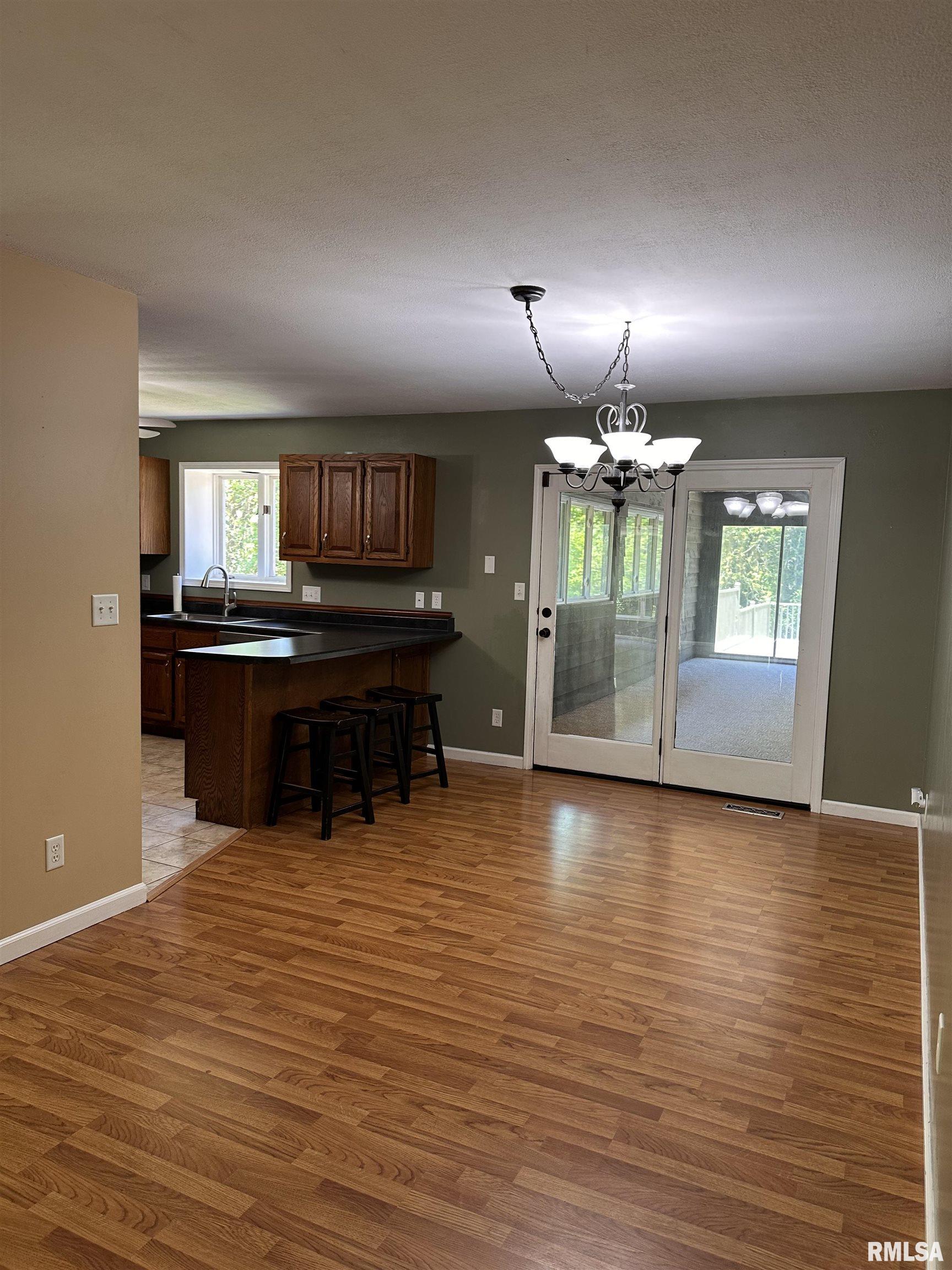 5915 Long Creek Drive Rochester, IL 62563 - Photo 7 of 38