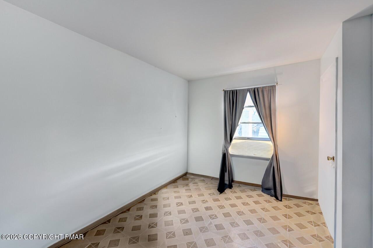 844 South Front Street Allentown, PA 18103 - Photo 37 of 45 an empty room with a window