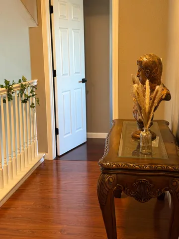 a room with wooden floor