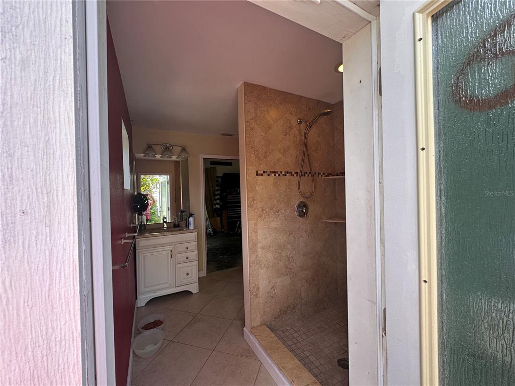 5657 Oceanic Road Holiday, FL 34690 - Photo 9 of 32