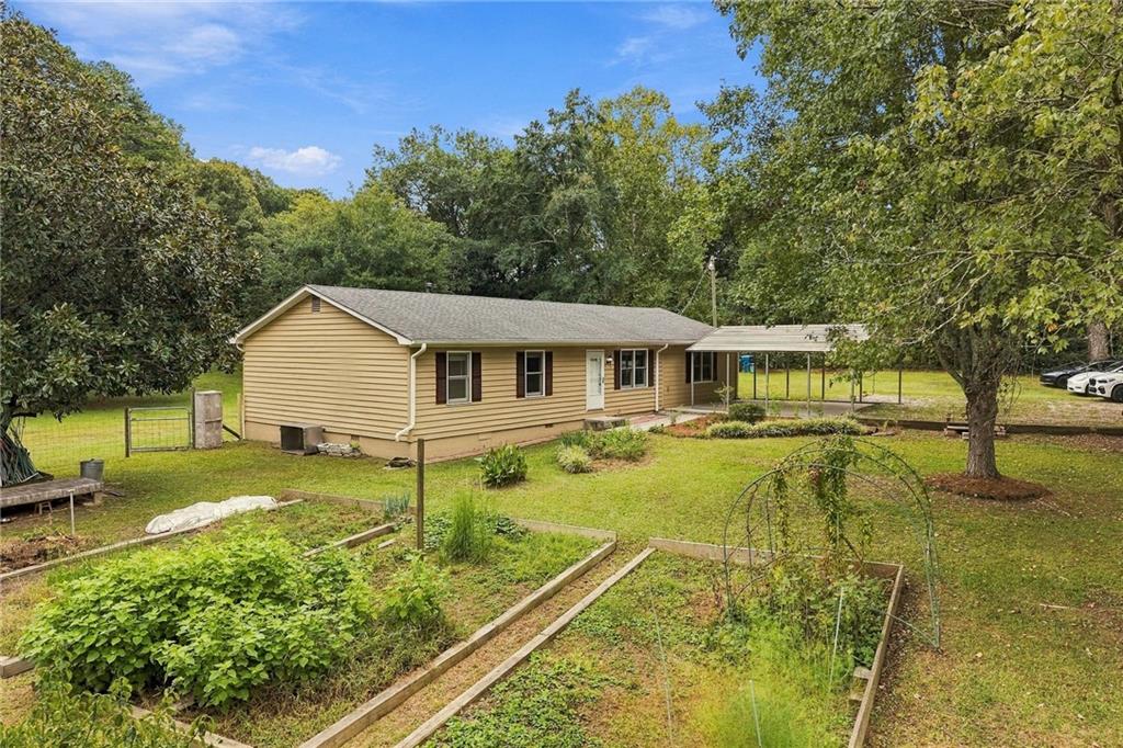 1639 Flowery Branch Road Hoschton, GA 30548 - Photo 6 of 66 Gallery Image 6