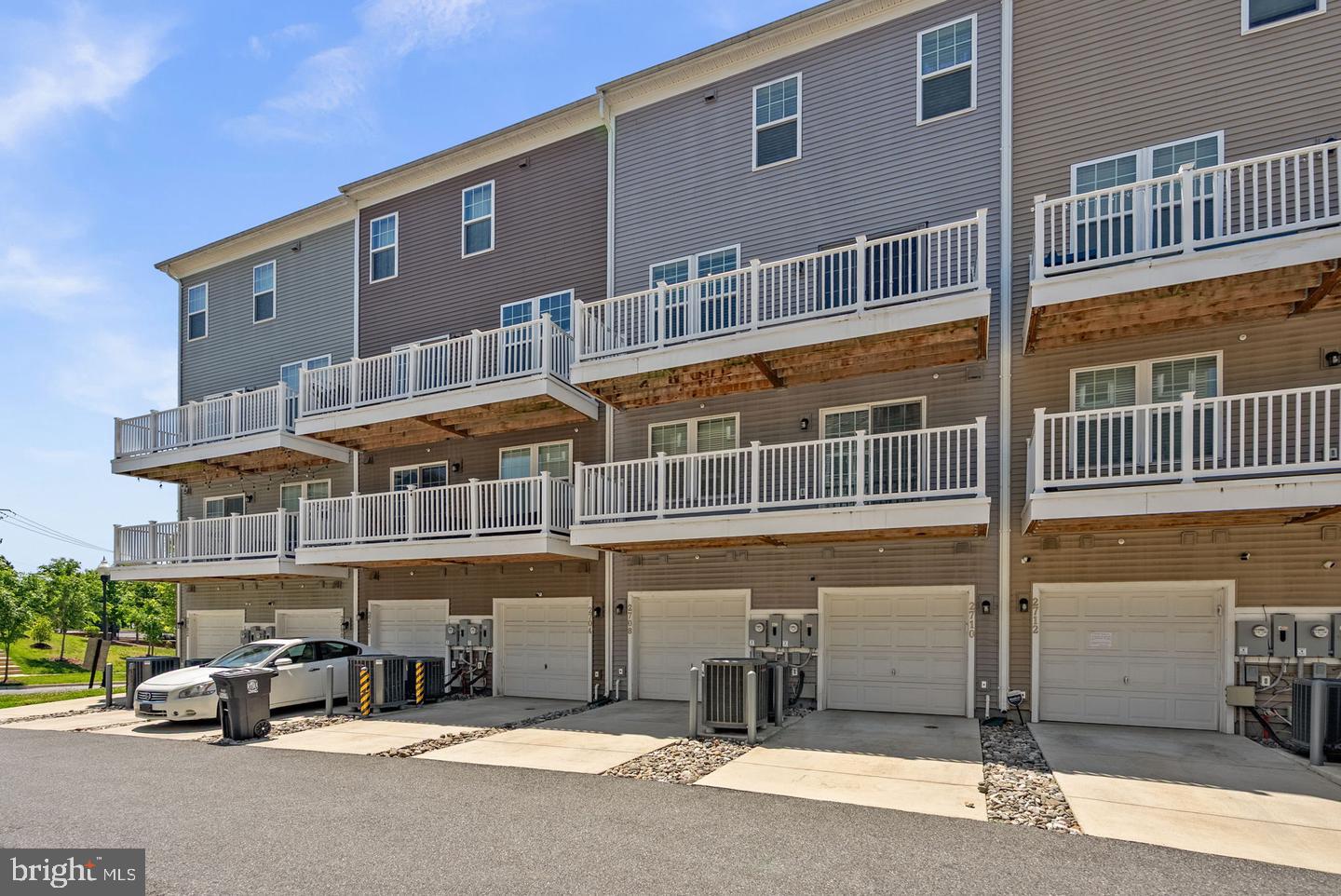 2708 Duvall Ridge Road, Unit 415 Landover, MD 20785 - Photo 3 of 33 Gallery Image 3