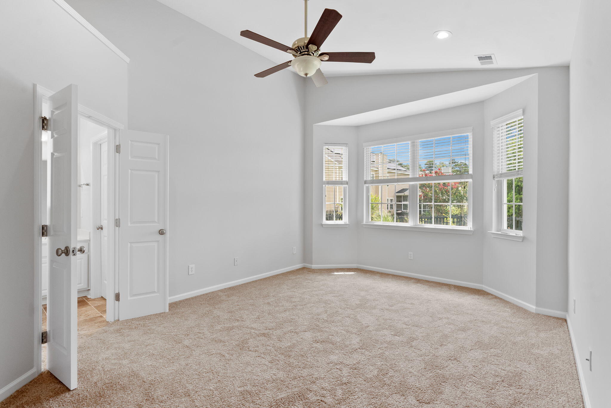 136 Gathering Island Road Summerville, SC 29485 - Photo 20 of 42 20-web-or-mls-BARCLAY MEDIA CO.-20