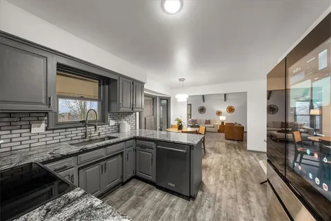 $585,000 | 10921 Reeder Street, Overland Park, KS 66210