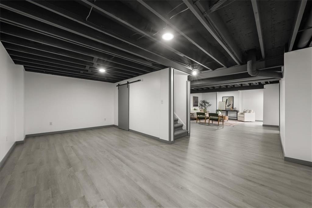 10921 Reeder Street Overland Park, KS 66210 - Photo 29 of 44