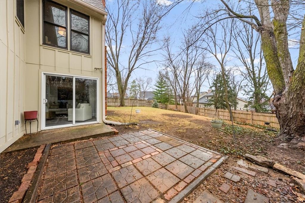 10921 Reeder Street Overland Park, KS 66210 - Photo 37 of 44