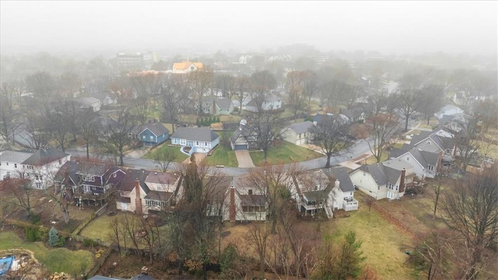 10921 Reeder Street Overland Park, KS 66210 - Photo 43 of 44