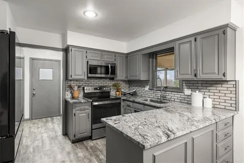 $585,000 | 10921 Reeder Street, Overland Park, KS 66210