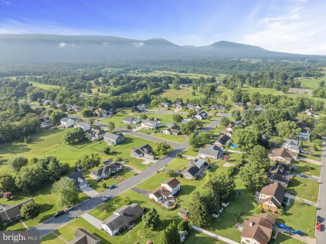 $449,000 | 714 Jackson Street, Woodstock, VA 22664