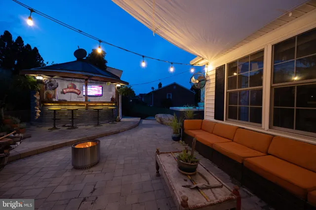 a view of an outdoor sitting space