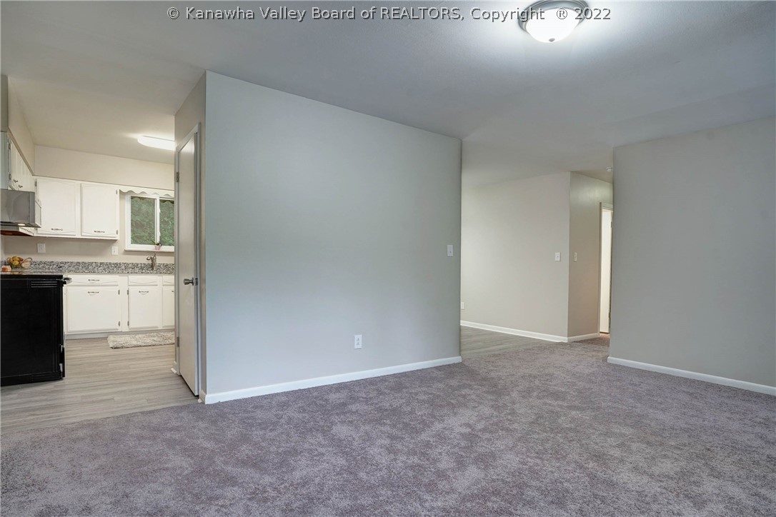 1812 Pine Manor Road Charleston, WV 25311 - Photo 8 of 31 Gallery Image 8