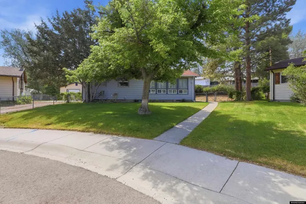 $275,000 | 12 Frontier Court, Glenrock, WY 82637