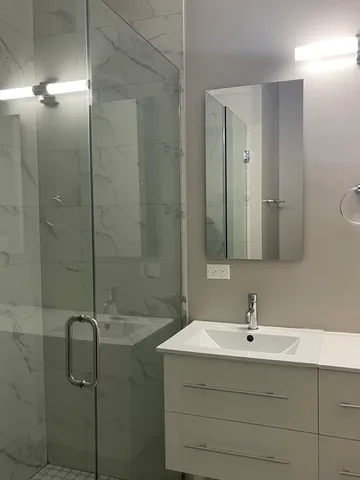 $4,045 | 215 South Hamilton Avenue, Unit 1N, Chicago, IL 60612