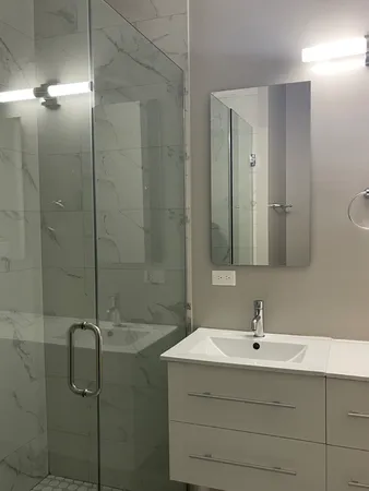 $4,045 | 215 South Hamilton Avenue, Unit 1N, Chicago, IL 60612
