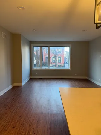 $4,045 | 215 South Hamilton Avenue, Unit 1N, Chicago, IL 60612