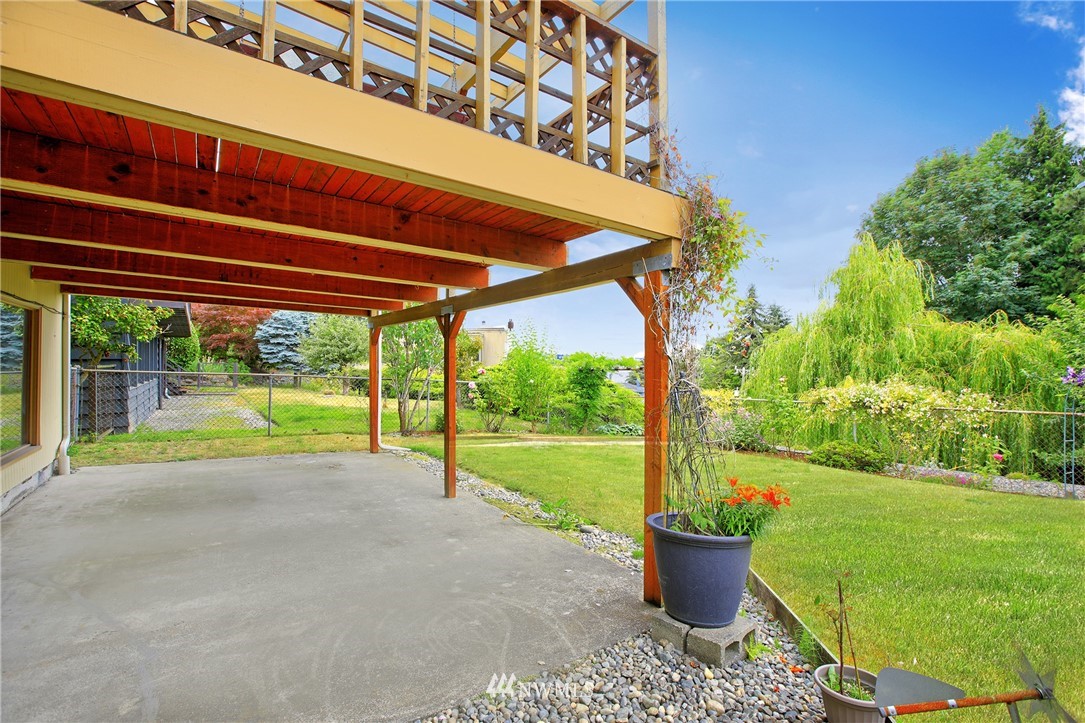 6944 South Rustic Road Seattle, WA 98178 - Photo 19 of 22 Gallery Image 19