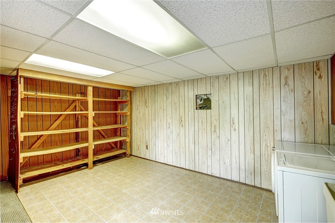 6944 South Rustic Road Seattle, WA 98178 - Photo 21 of 22 Gallery Image 21