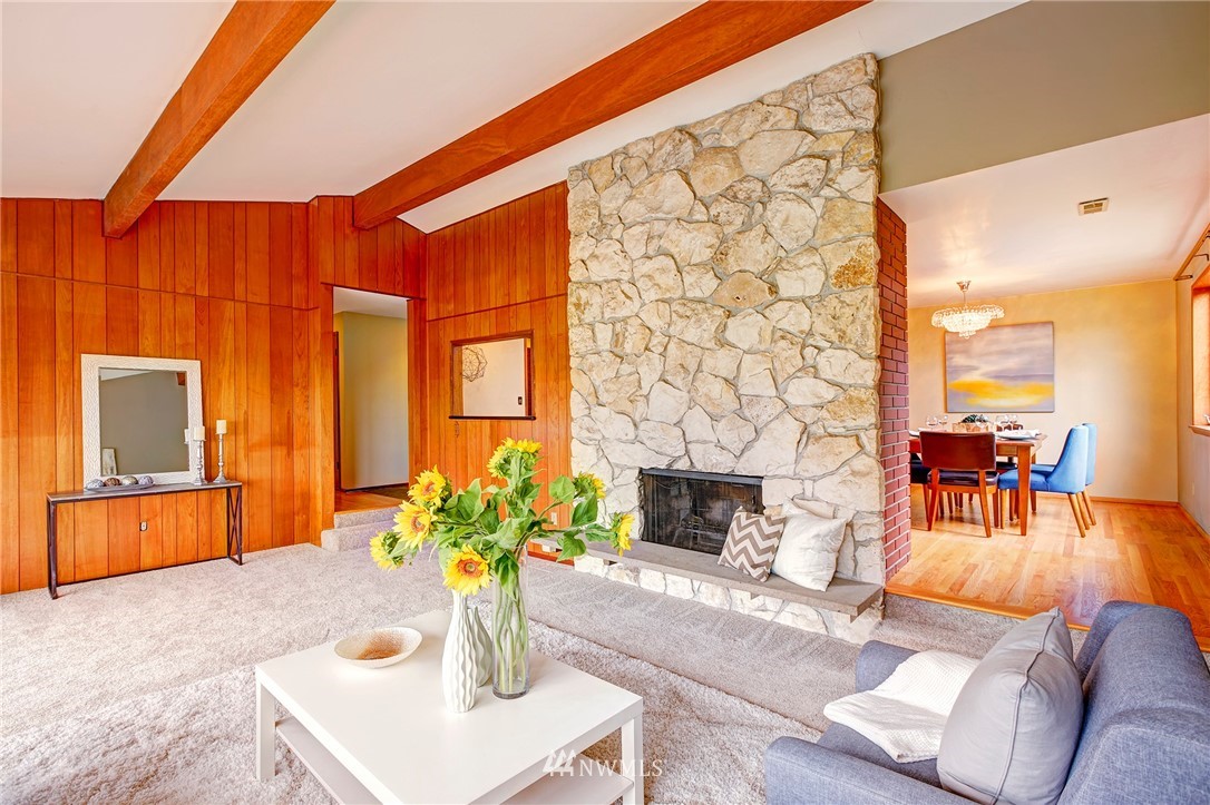 6944 South Rustic Road Seattle, WA 98178 - Photo 9 of 22 Gallery Image 9
