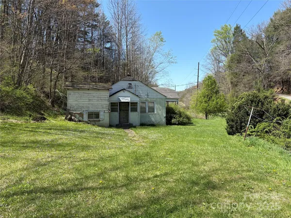 $159,000 | 8951 Highway 25, Marshall, NC 28753