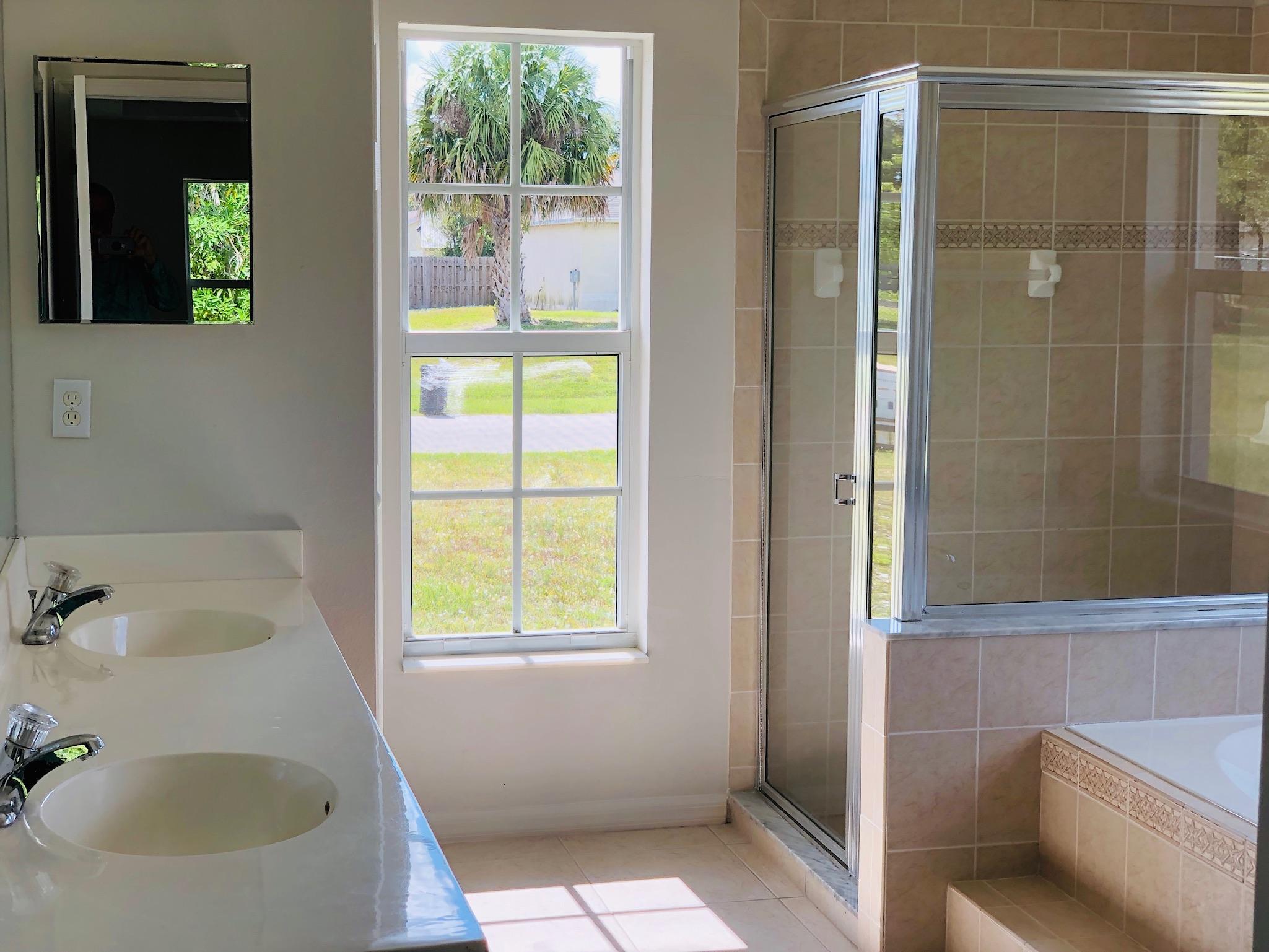 4550 Southwest Uleta Street Port St. Lucie, FL 34953 - Photo 23 of 27 Master bath