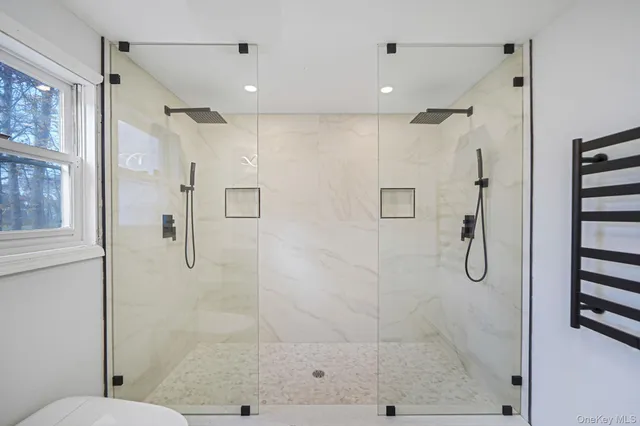 $679,999 | 361 Erie Street, Holbrook, NY 11741