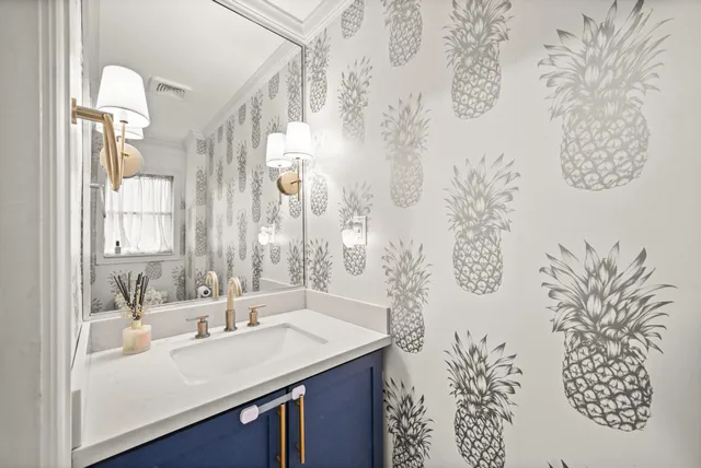 $2,200 | 7618 Fountaingrove Lane, Spring, TX 77379