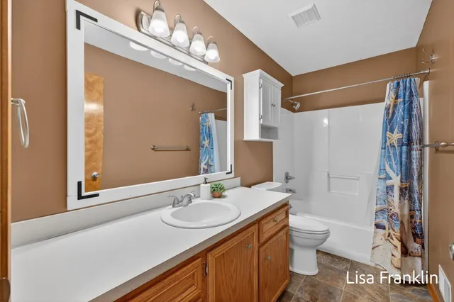 $359,400 | 5541 Eric Street, Allendale, MI 49401