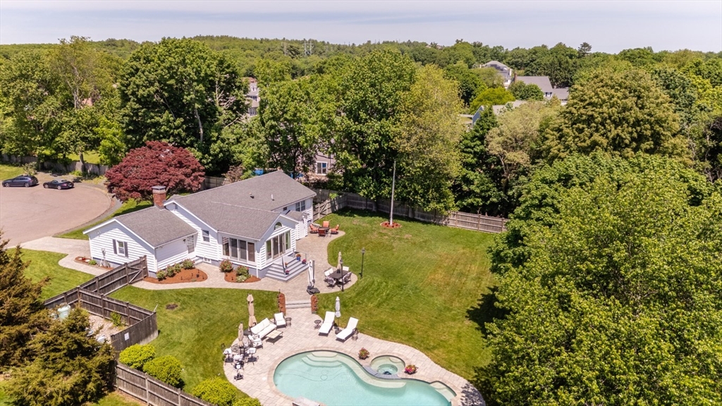 15 Fernwood Road Saugus, MA 01906 - Photo 11 of 42