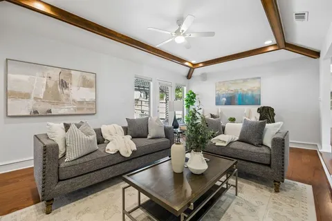 $679,000 | 10 Valley Wood Court, Trophy Club, TX 76262