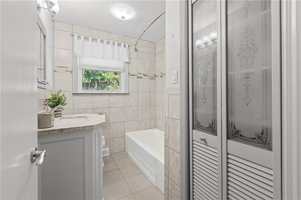 1040 Eckert Road Monaca, PA 15061 - Photo 15 of 32 Gallery Image 15