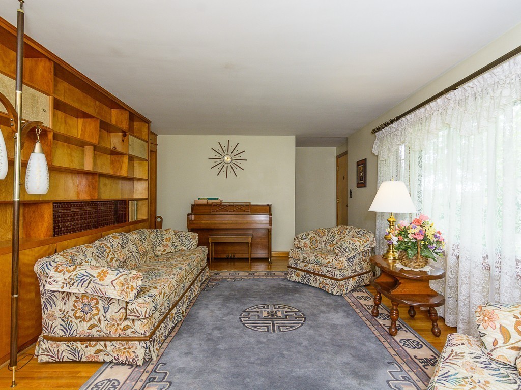 107 Mine Brook Road Webster, MA 01570 - Photo 6 of 30 a living room with furniture