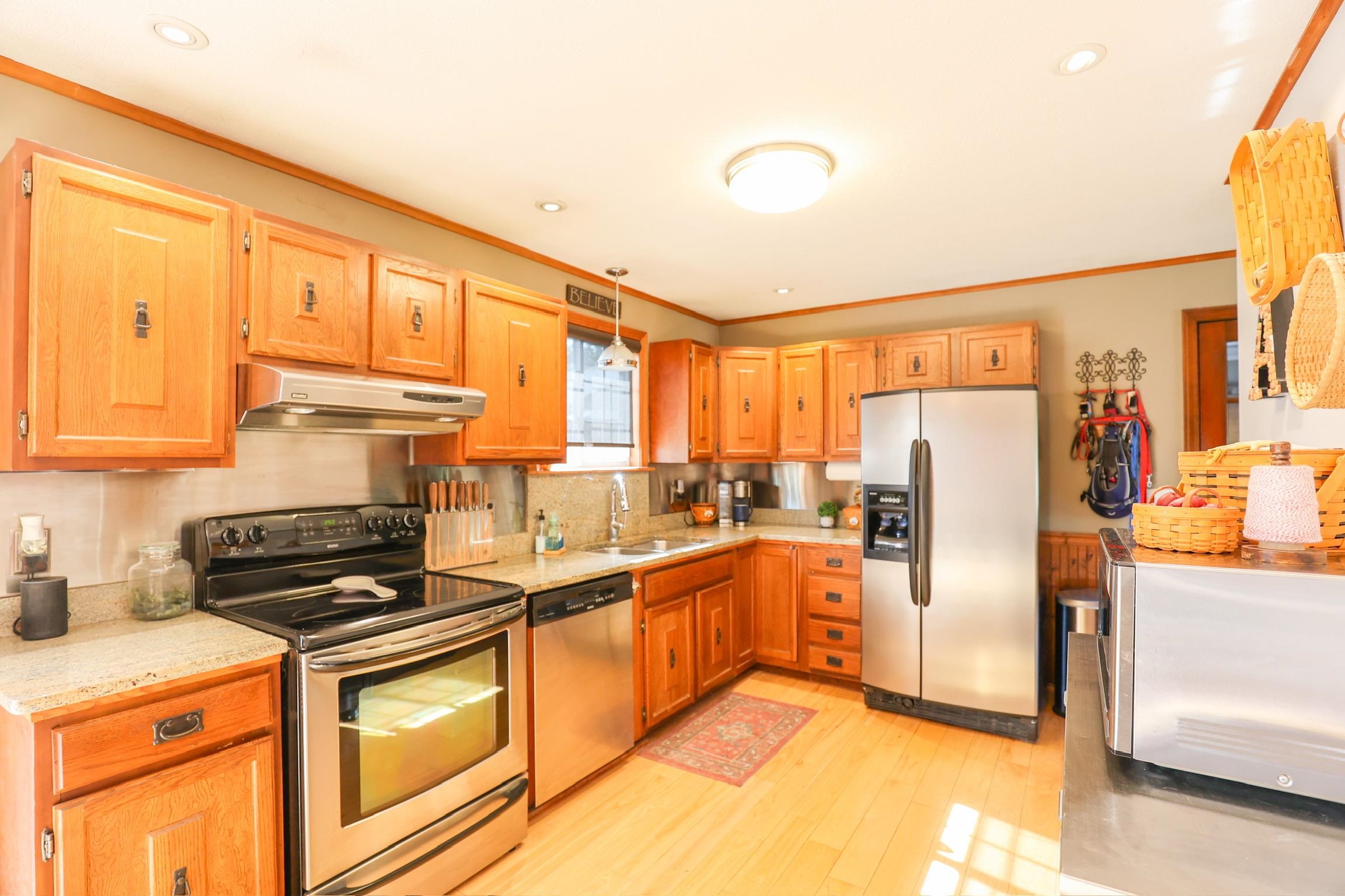 155 Bryant Road Manchester, NH 03109 - Photo 11 of 34