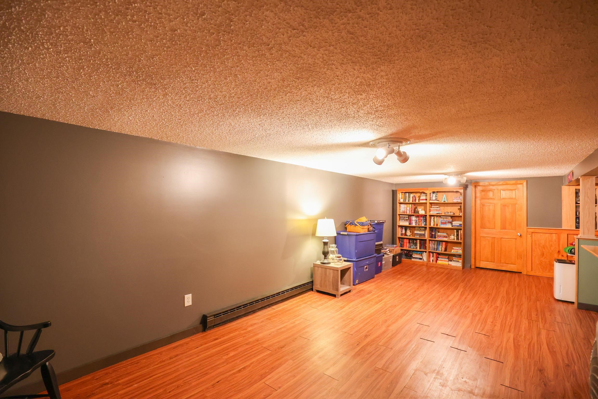 155 Bryant Road Manchester, NH 03109 - Photo 16 of 34