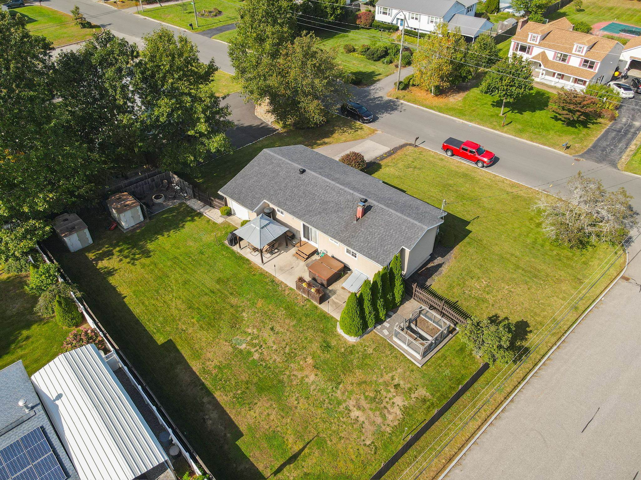 155 Bryant Road Manchester, NH 03109 - Photo 28 of 34
