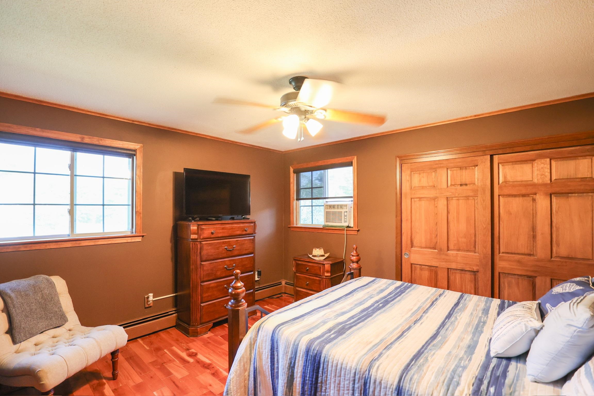 155 Bryant Road Manchester, NH 03109 - Photo 3 of 34