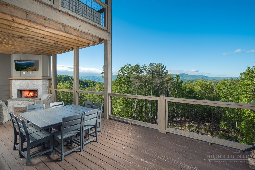 130 Calico Court Boone, NC 28607 - Photo 10 of 50