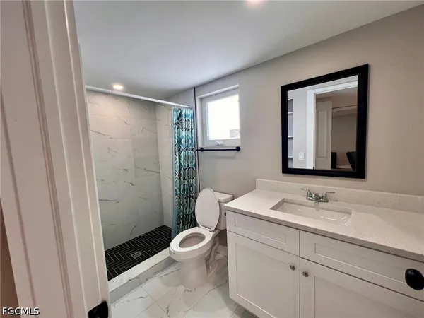 $1,750 | 4102 Southeast 19th Place, Unit 6, Cape Coral, FL 33904