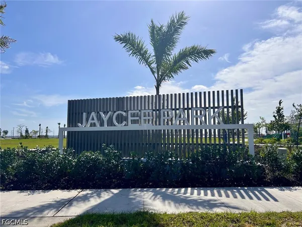 $1,750 | 4102 Southeast 19th Place, Unit 6, Cape Coral, FL 33904