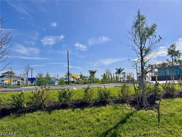 $1,750 | 4102 Southeast 19th Place, Unit 6, Cape Coral, FL 33904